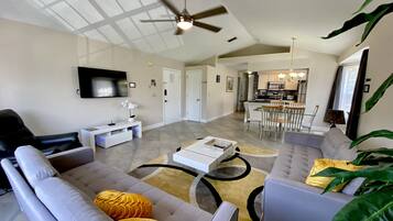 Smart TV, Netflix, DVD player, books