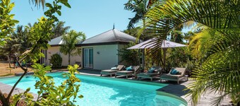 Poé Côté Lagon Beach Bungalows