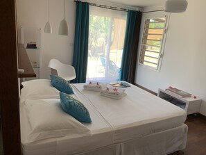 1 chambre, literie de qualité supérieure, fer et planche à repasser