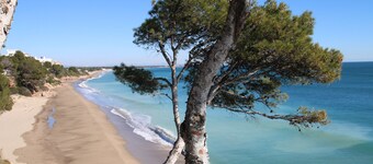 Villa Lyna by Parc Mont-roig