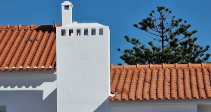 Villa / Porto CĂŽvo