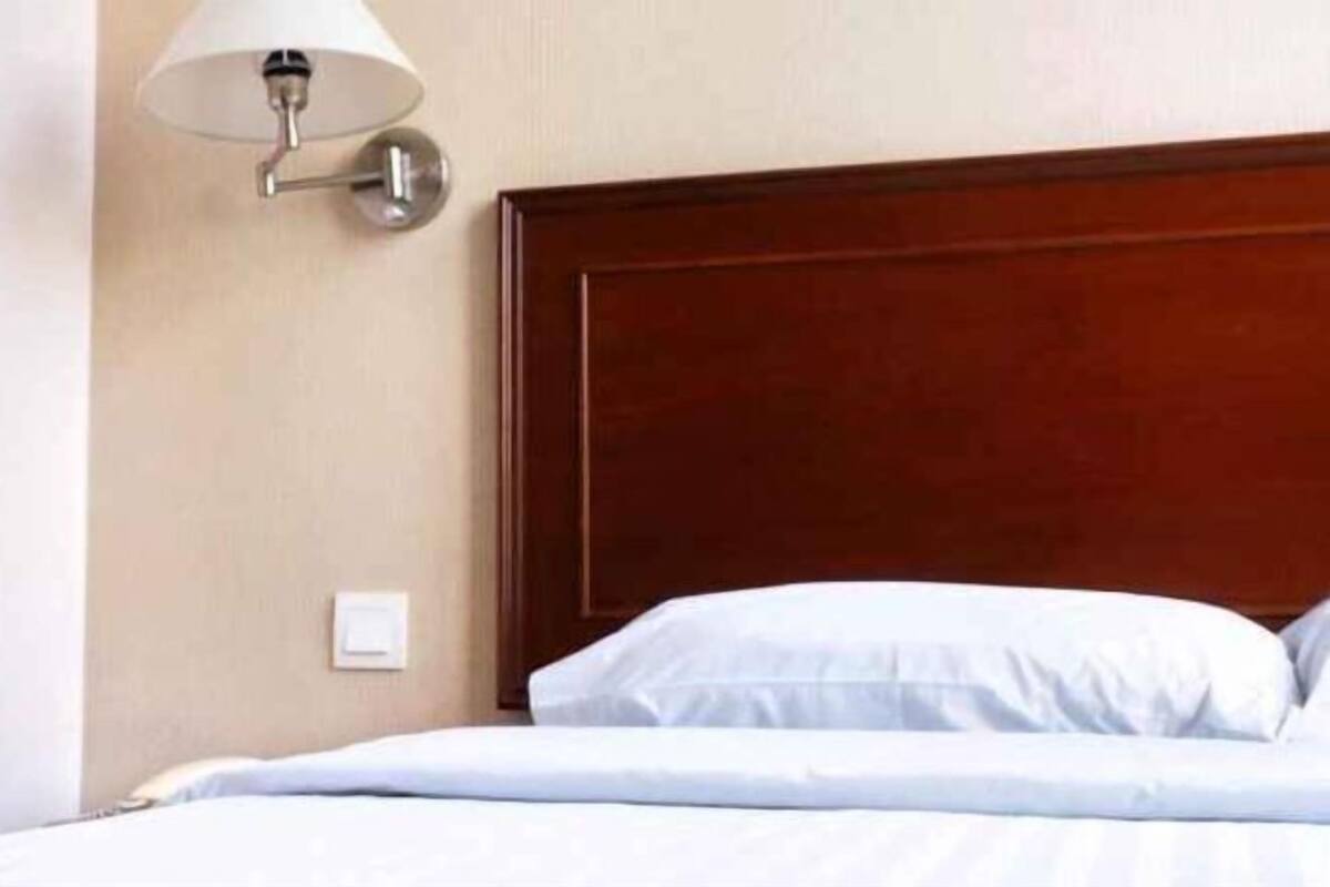 1 bedroom, in-room safe, desk, iron/ironing board