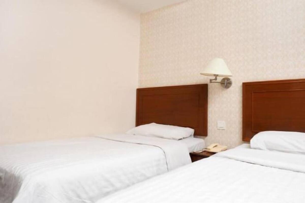 Zimmersafe, Schreibtisch, Bügeleisen/Bügelbrett, kostenloses WLAN