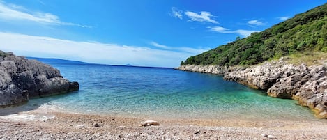 Plage, chaises longues