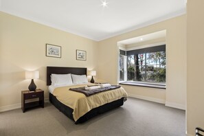 Two bedroom cottage | Literie de qualité supérieure, décoration personnalisée