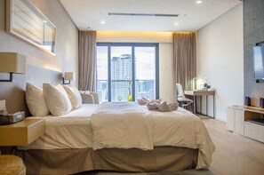 Iron/ironing board, free WiFi - 188 private Suite KLCC @ Edrea Homes (Kuala Lumpur)