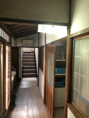 Interior - Higashiyama Hotel (Kyoto)