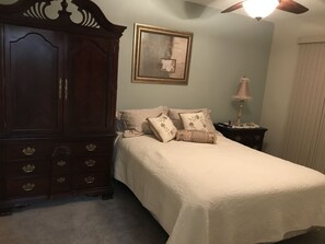 2 bedrooms, iron/ironing board, WiFi, bed sheets