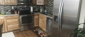 Executive 2 Bedroom Ranch Style Condo