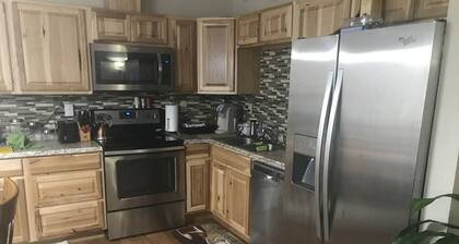 Executive 2 Bedroom Ranch Style Condo