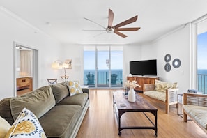 Flat-screen TV - Penthouse with Incredible Views! FREE Activities - Summer Deals! (Panama City Beach)