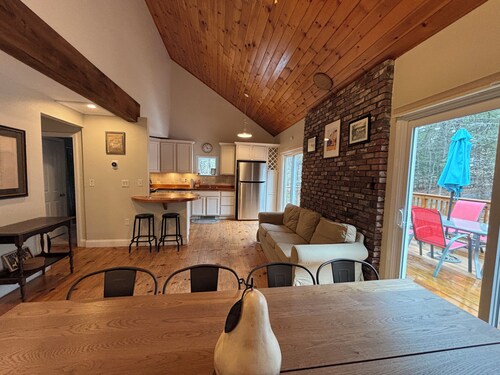 Four-Season Fun: Family-Friendly 3BR Home with Easy Access to Outdoor Adventures