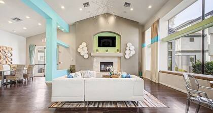 KING BED Gated Chase Field is close! Community Pool