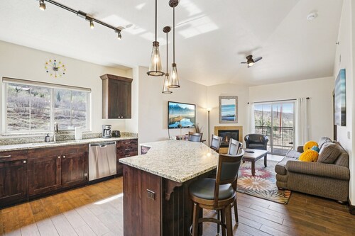 Top Floor Condo! 3BD / 2BA Park City -hiihtokohde - Vuodepaikkoja 7