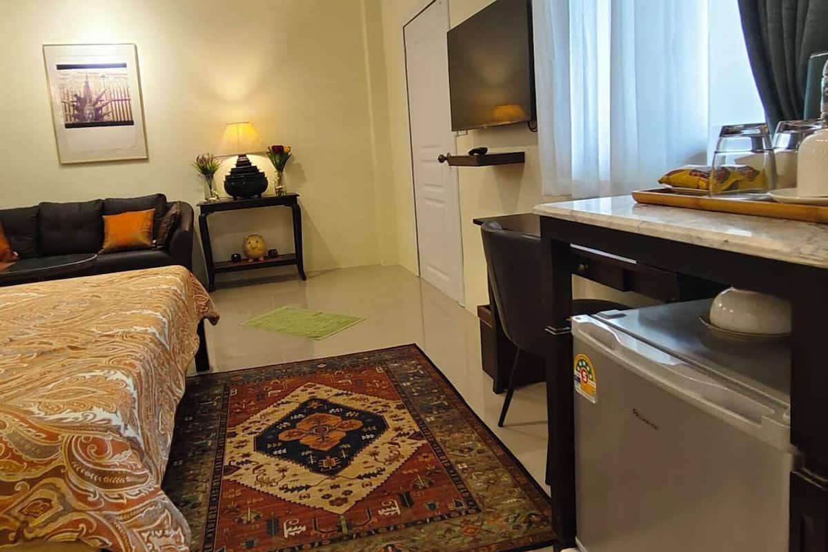 Superior Double Room | 1 bedroom, premium bedding, individually decorated