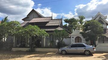 واجهة المنشأة