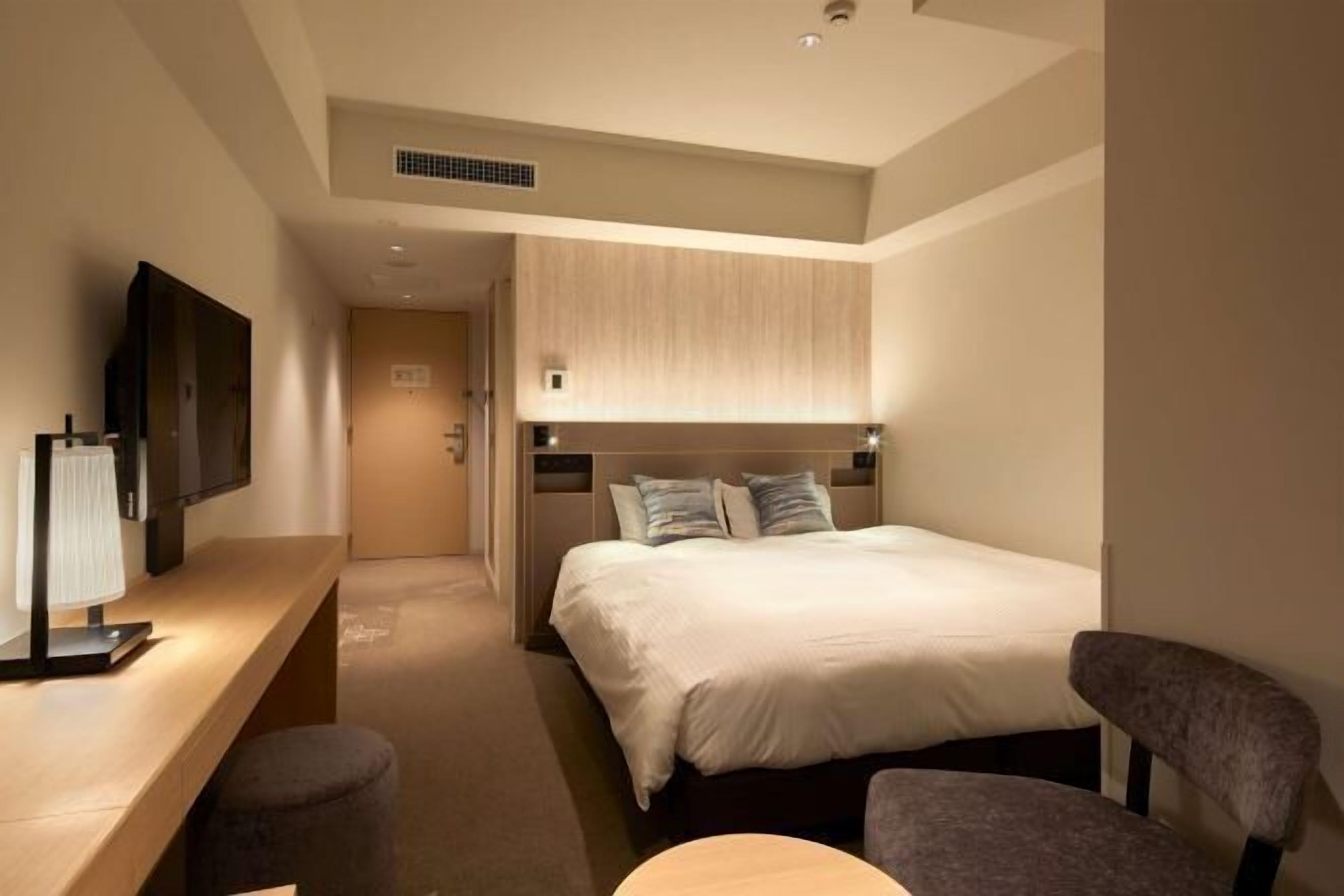 Pengeskab på værelset, mørklægningsgardiner, lydisolering, gratis Wi-Fi