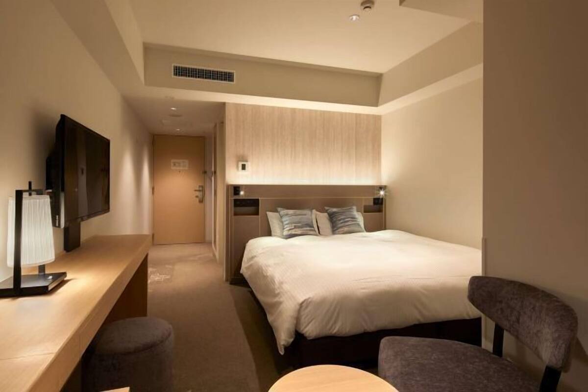 Pengeskab på værelset, mørklægningsgardiner, lydisolering, gratis Wi-Fi