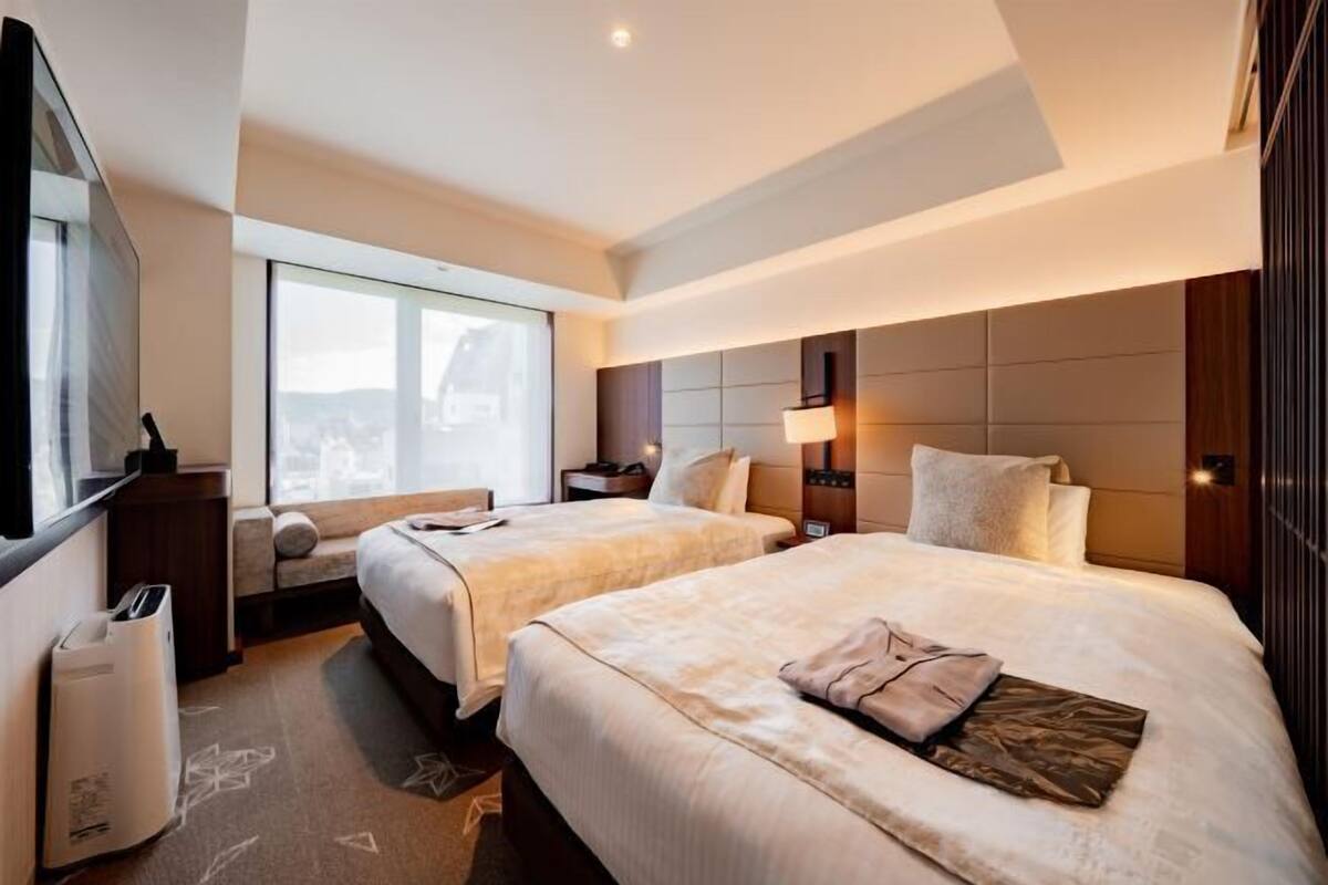 Pengeskab på værelset, mørklægningsgardiner, lydisolering, gratis Wi-Fi