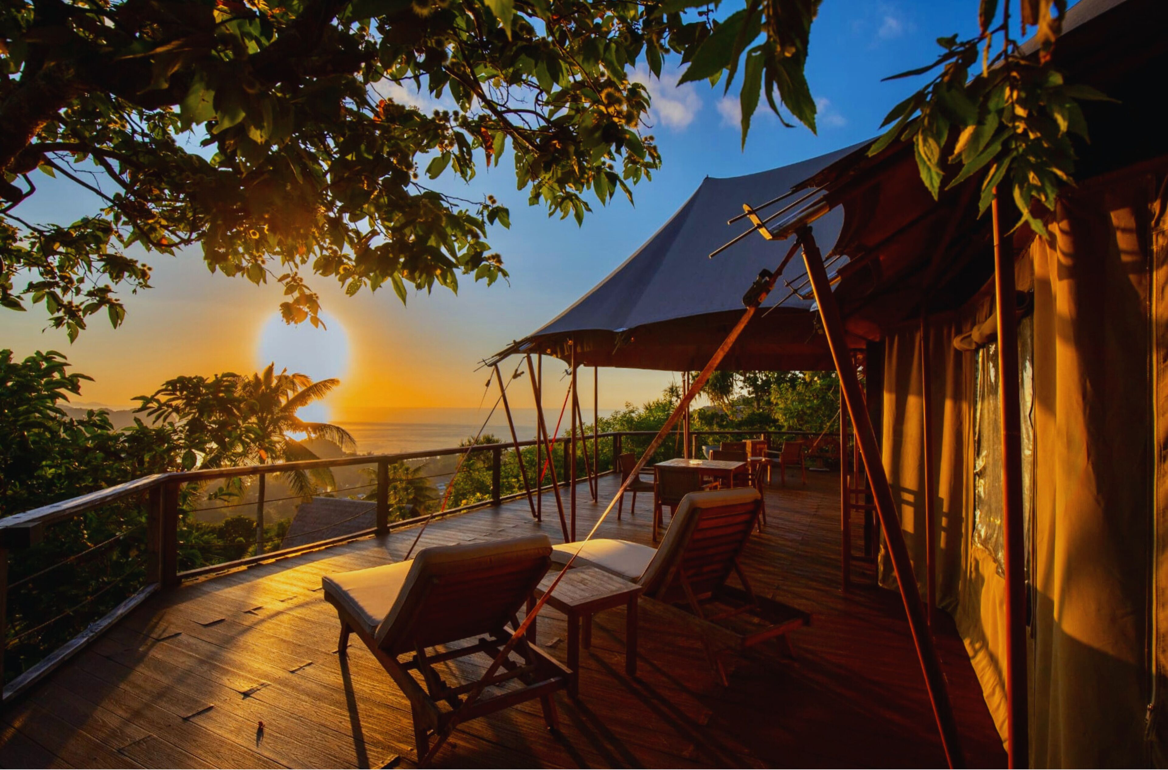 Luxury Canvas Bungalow | ลานระเบียง/นอกชาน