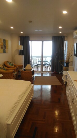 Room amenity - Sky Beach Apartment (Pattaya)