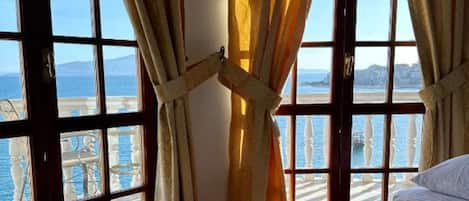 Quadruple Room, Sea View | Free WiFi, bed sheets