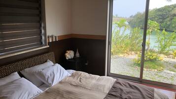 2 bedrooms, free minibar, free WiFi