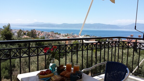 Panoramic Double or Twin Room, 2 Twin Beds | Beach/ocean view