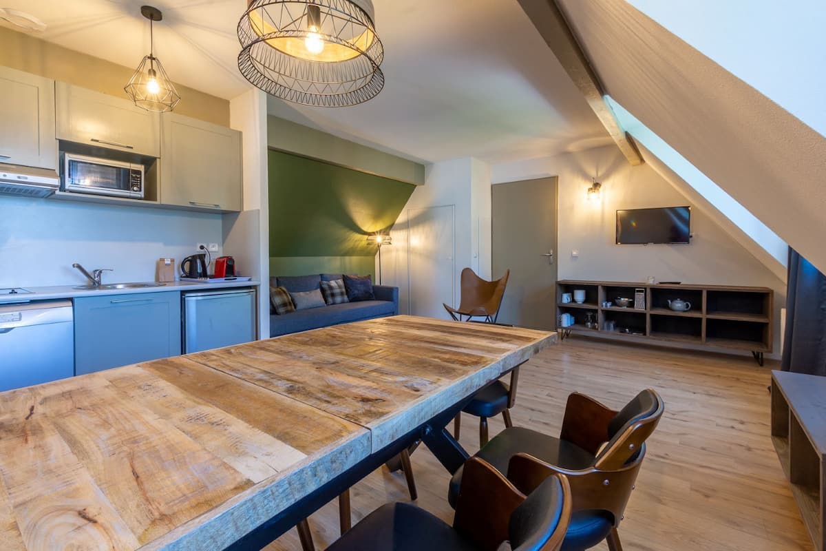 Premium Apartment | Private kitchenette