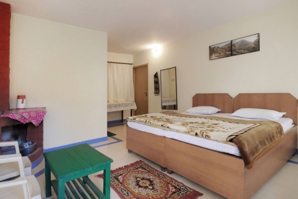 Family Cottage, 2 Bedrooms, Kitchen, Hill View | Minibar, blackout drapes, free WiFi, bed sheets