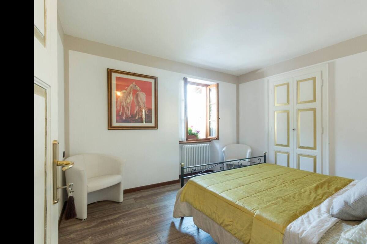 Deluxe Double or Twin Room, Balcony, City View (private external bathroom)