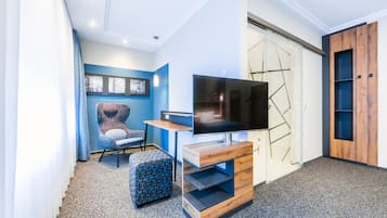 Suite Confort, baño privado | 1 habitación, decoración personalizada y muebles diferentes