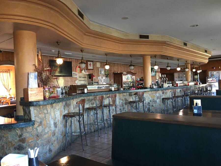 Breakfast, lunch and dinner served