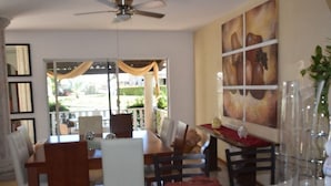 In-room dining - Villa Golf Mayan Fraccionamiento Villas de Golf Diamante (Acapulco)