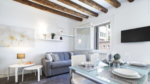 Appartement, 1 slaapkamer | Dineren in de kamer