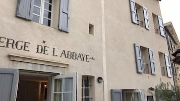 Fasade