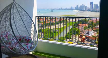 Little Cabin Sunrise Seaview Studio