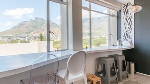 Living area - Senator Park Suite 16 (Cape Town)