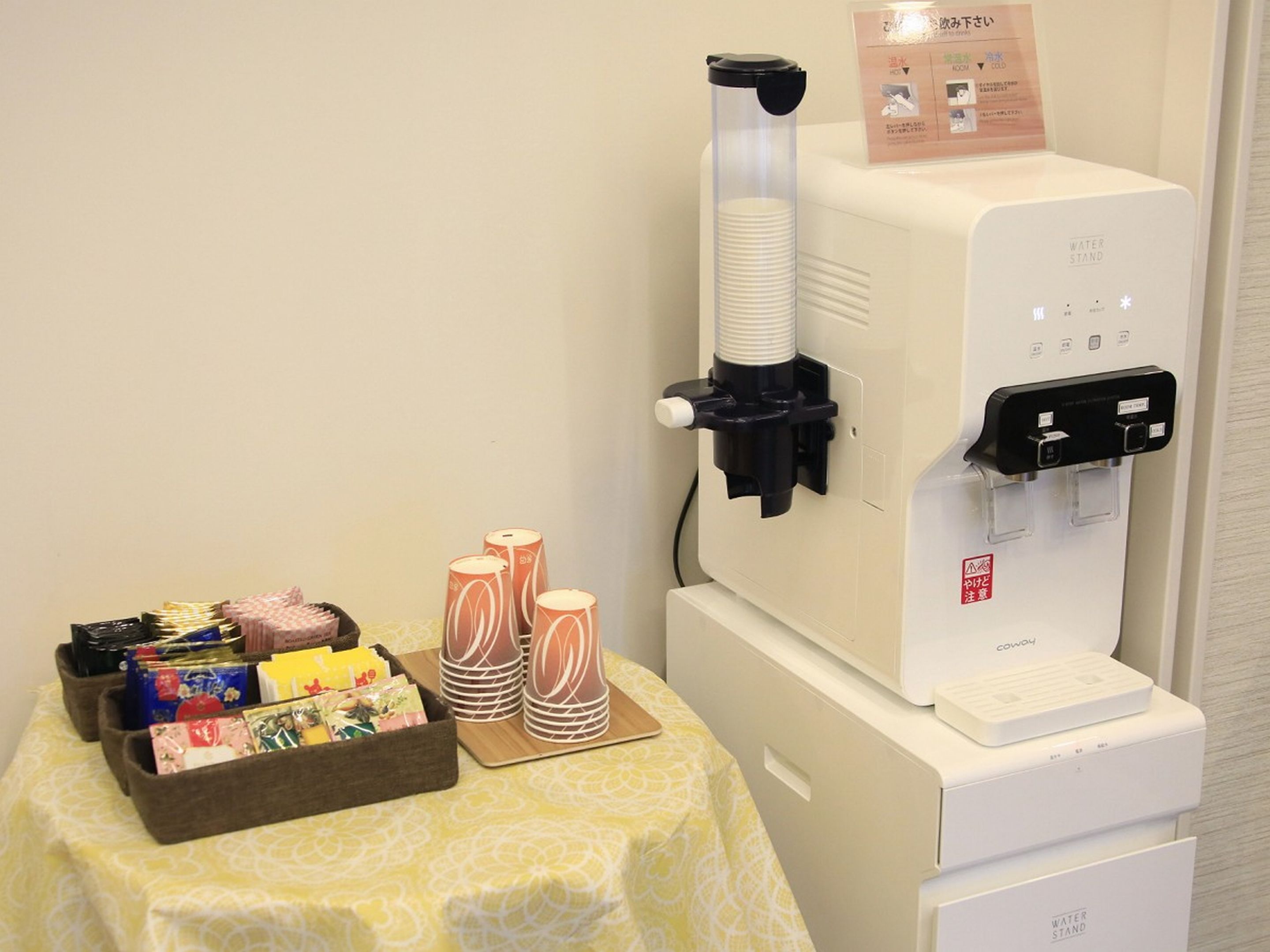 free daily full breakfast