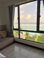 Sábanas de algodón egipcio, ropa de cama de alta calidad y minibar