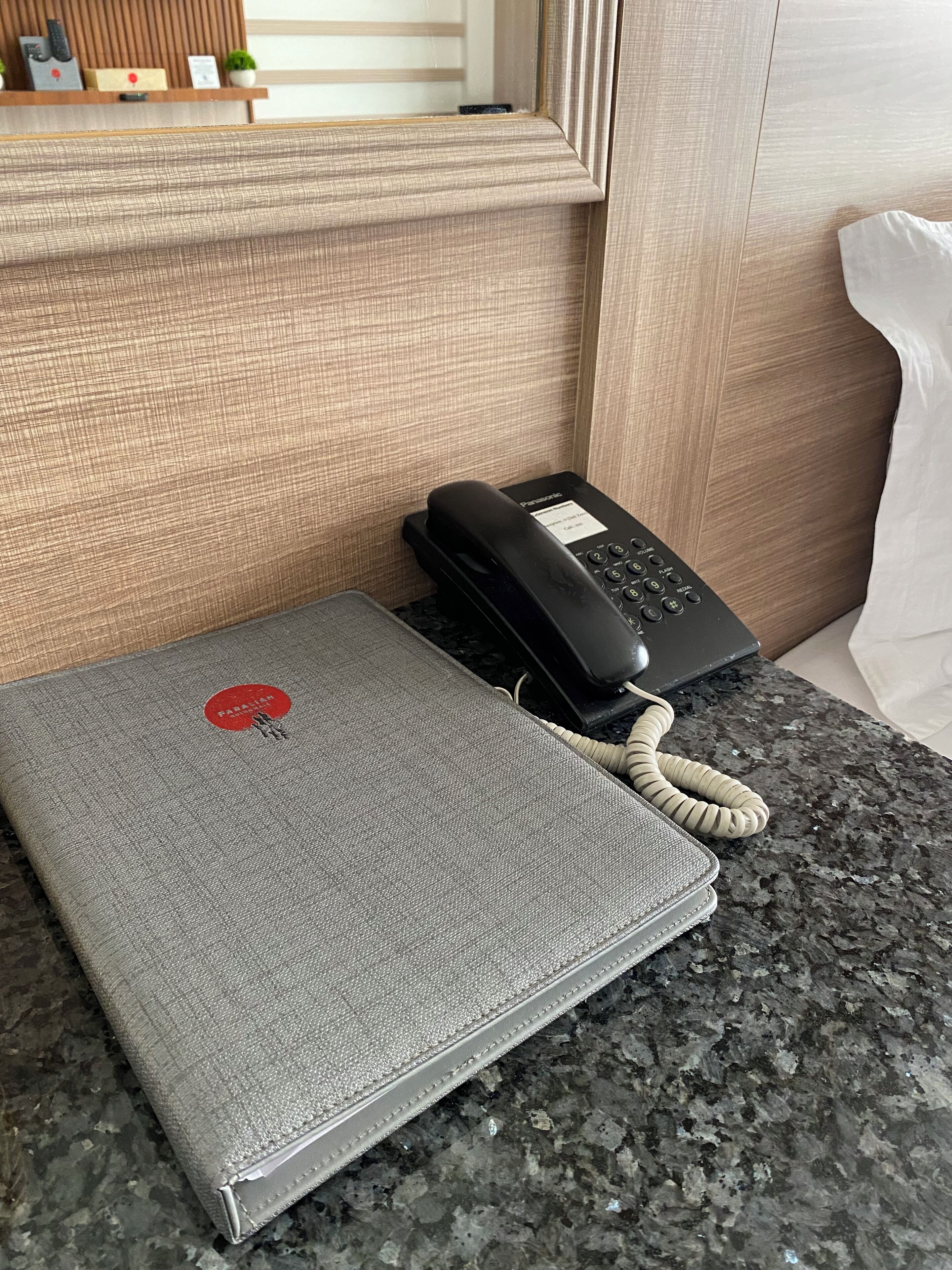 exclusive suite, 1 queen bed, ocean view, oceanfront | in-room dining