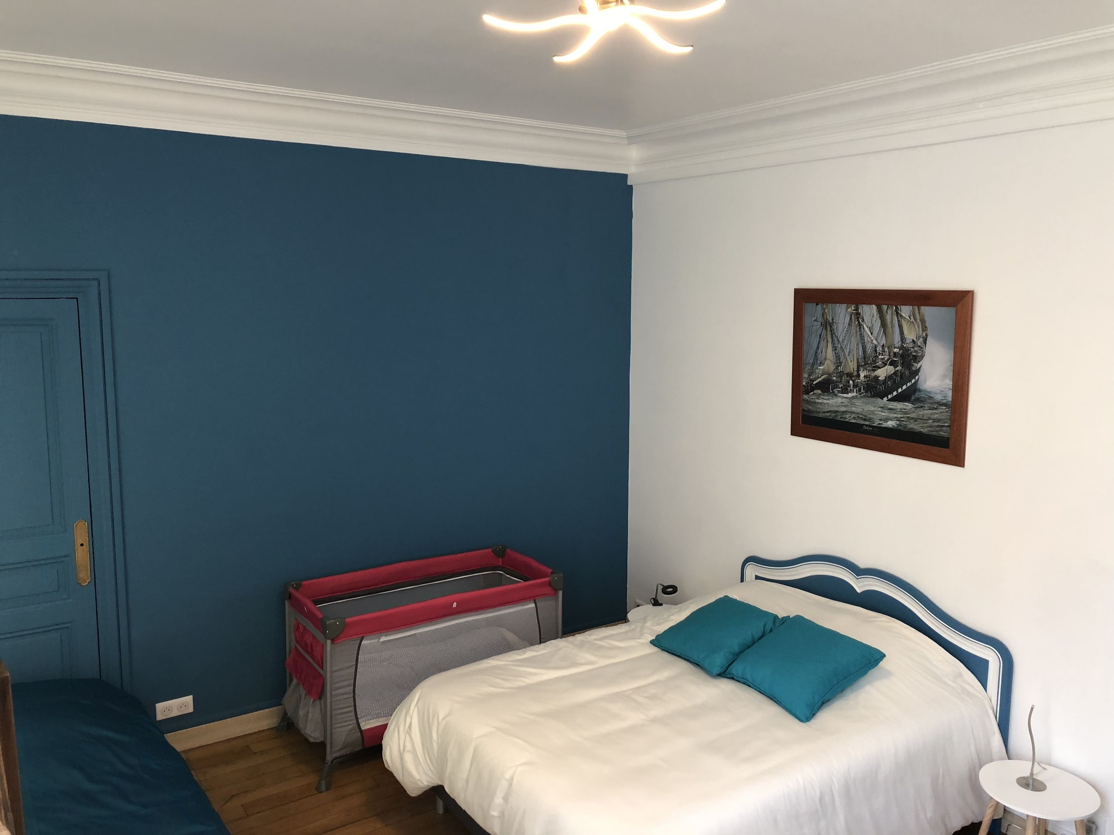 Elite tweepersoonskamer, uitzicht op tuin | Luxe beddengoed, een minibar, individueel gedecoreerd