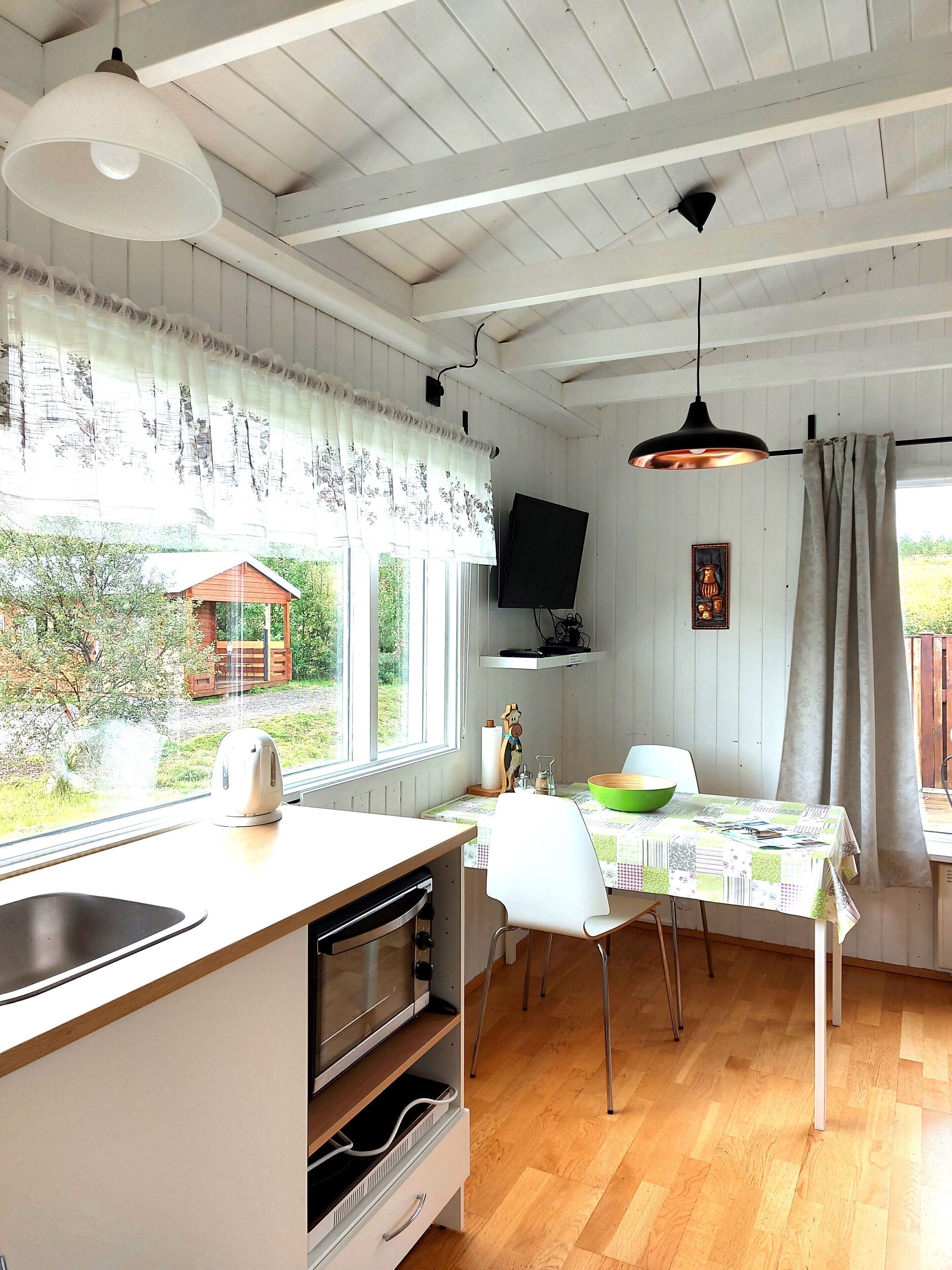 베이직 캐빈, 침실 1개 | 전용 주방 | 냉장고, 전자레인지, 오븐, 쿡탑