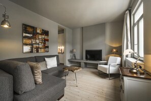 Luxury Apartment, 1 Bedroom | Living room