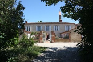 Fachada de la propiedad