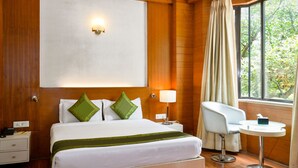 Deluxe Room - Treebo Tryst Check In by Oran (New Delhi)