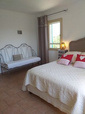 Comfort Room (Flory)
