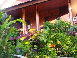 Habitación estándar con 1 cama doble o 2 individuales | Decoración individual y mobiliario individual