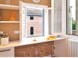Apartment, 2 Bedrooms | Private kitchen | Full-sized fridge, microwave, stovetop, dishwasher - Ca Vivaldi (Venice)
