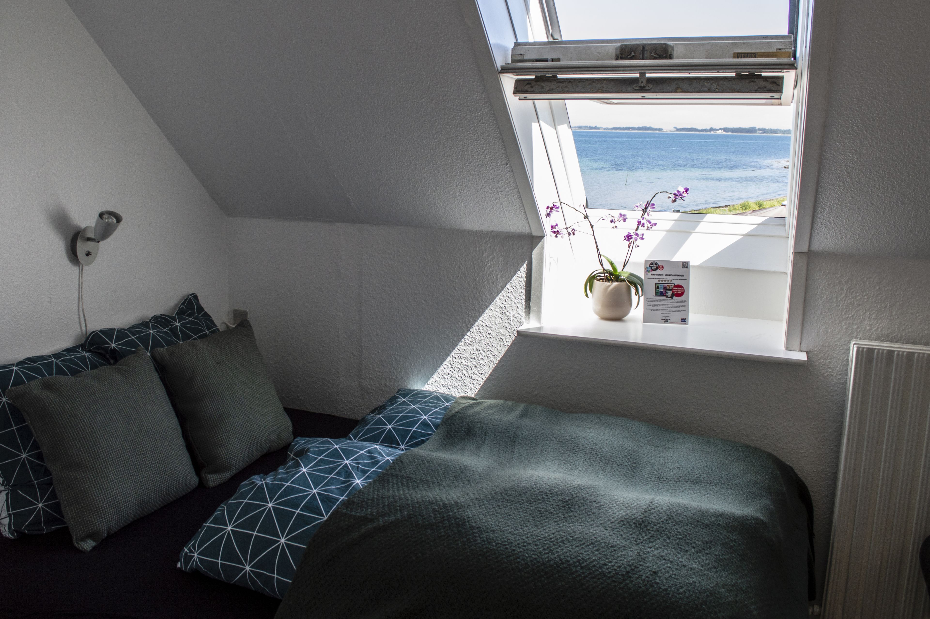 Basic Double or Twin Room, 1 Double Bed | Free WiFi, bed sheets